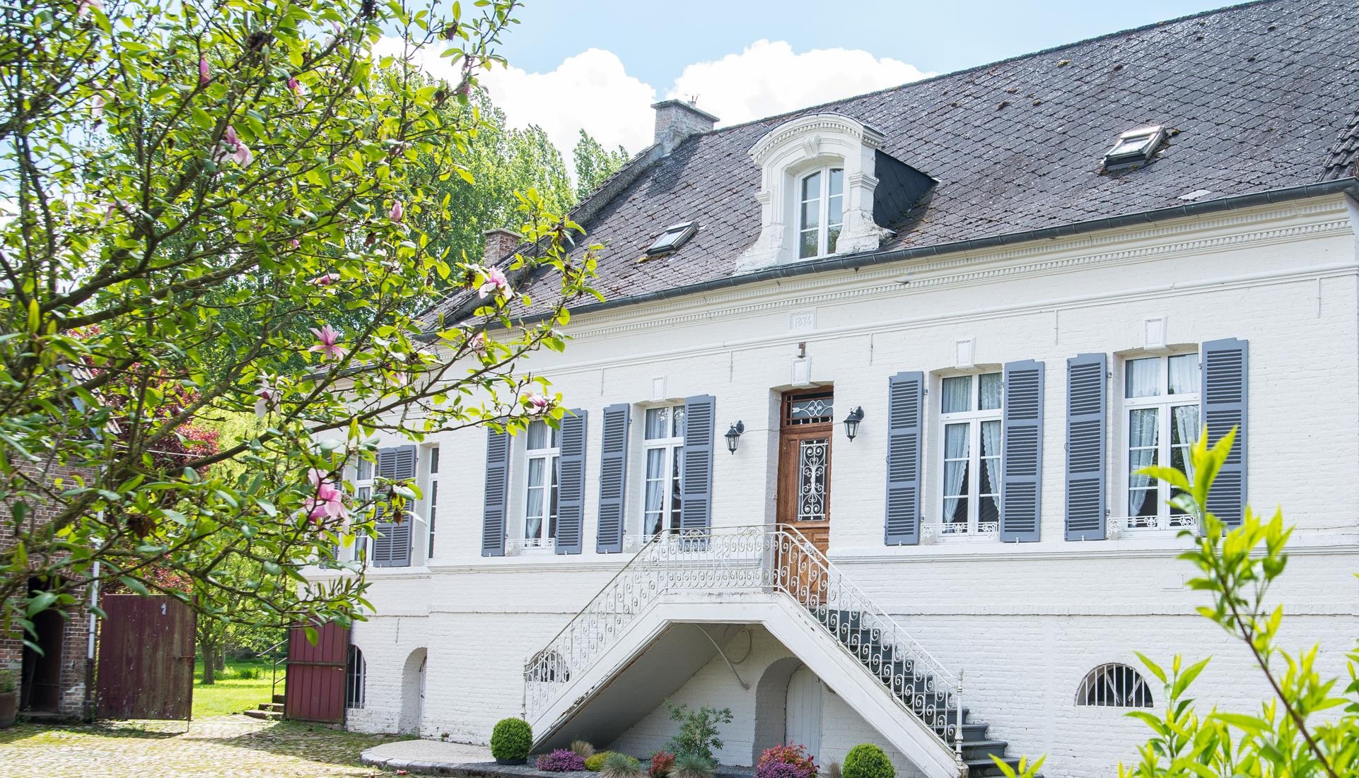 L'hirondelle Bleue