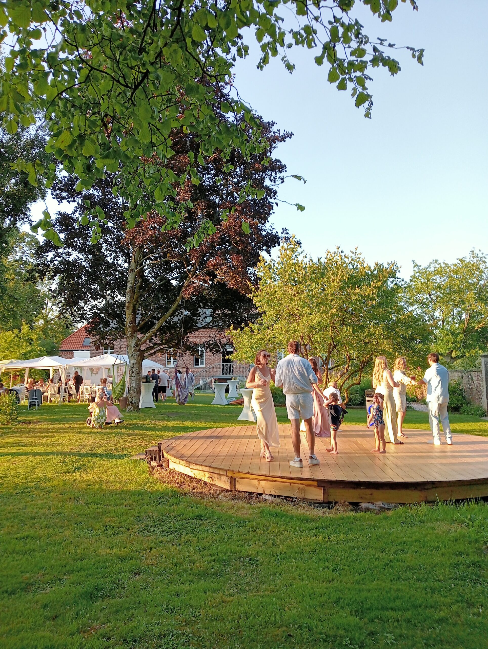 Garden party, fête entre amis